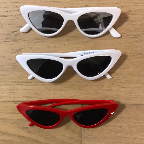 Urban Outfitters Accessories - Extreme cat eye sunglasses
